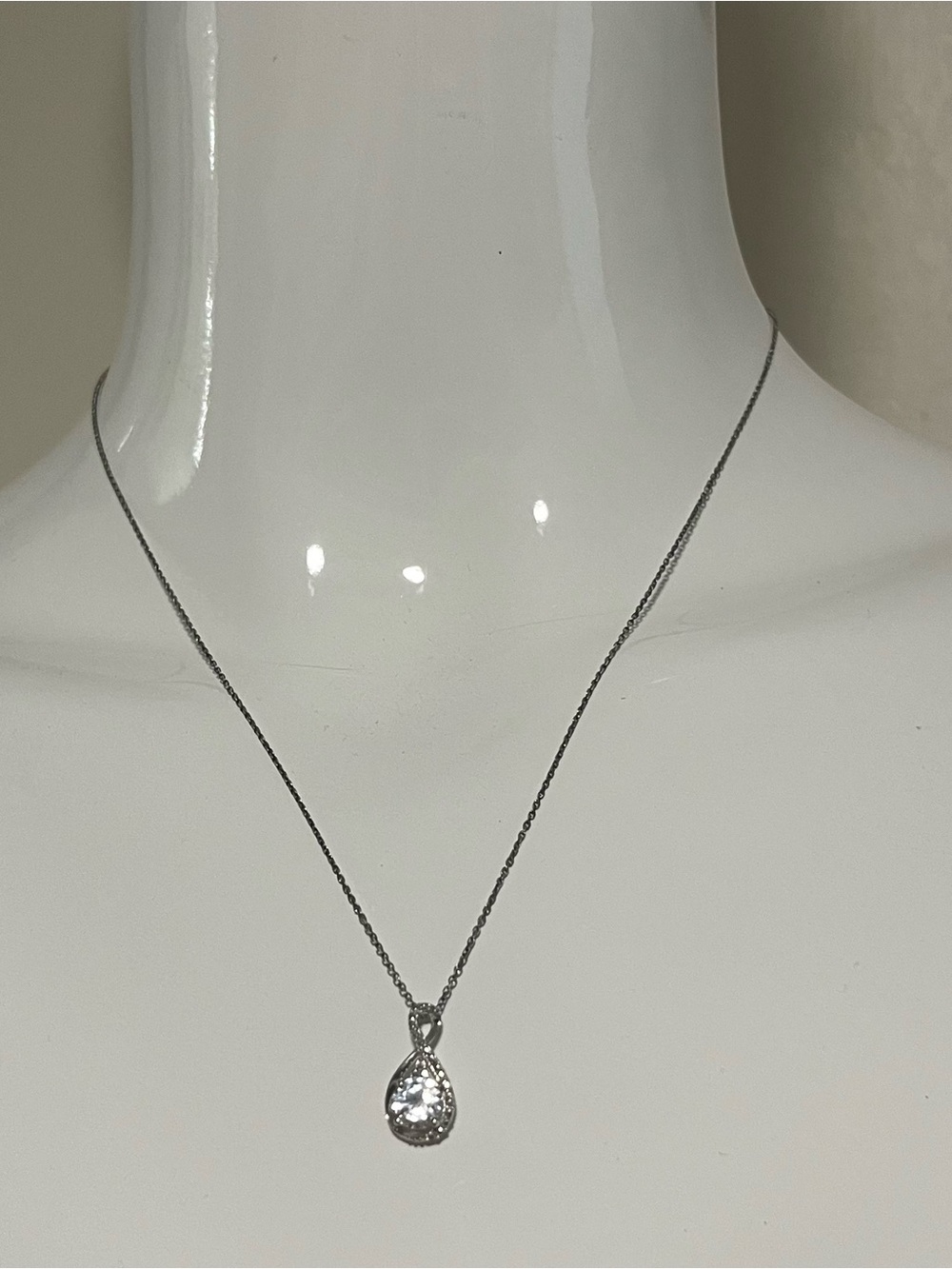 925 italy silver necklace and pendant.